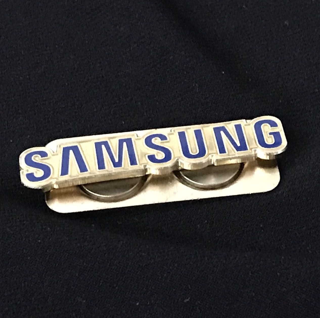 Huy Hiệu cài áo Vest Samsung